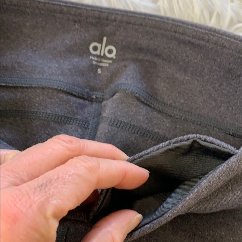 ALO Yoga Undertone Gray & Black Zipper Leggings - Picture 9 of 12